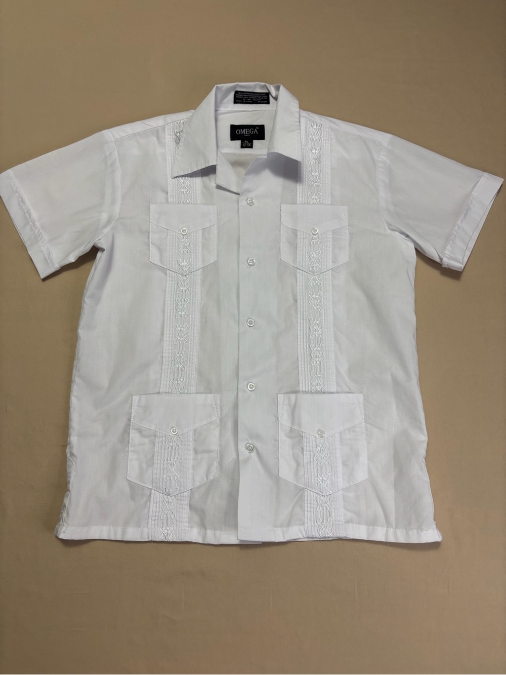 Omega White Short-Sleeve Embroidered Guayabera Shirt Boys Size Large 12-14